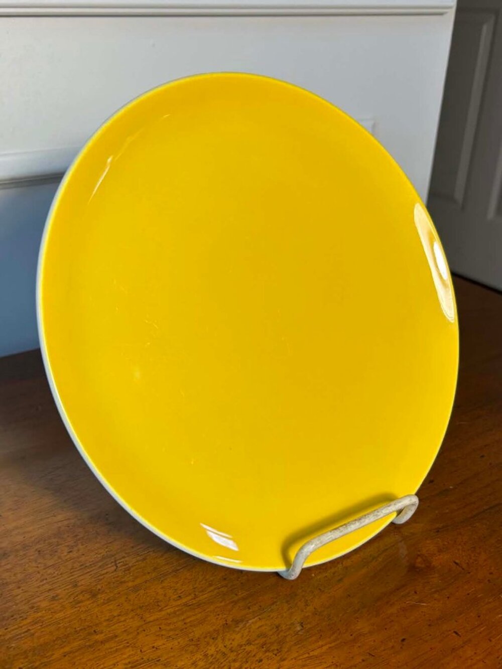 Lagardo Tackett yellow dinner plate - Picture 2 of 10